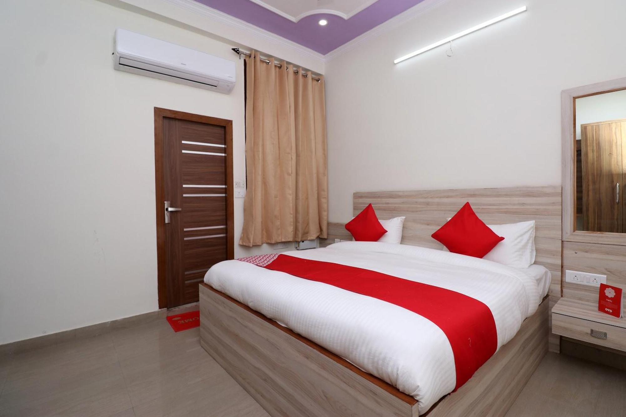 Collection O Meghna Residency Hotel Gurgaon Ngoại thất bức ảnh